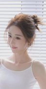 《风满标致的岳坶1》中文V